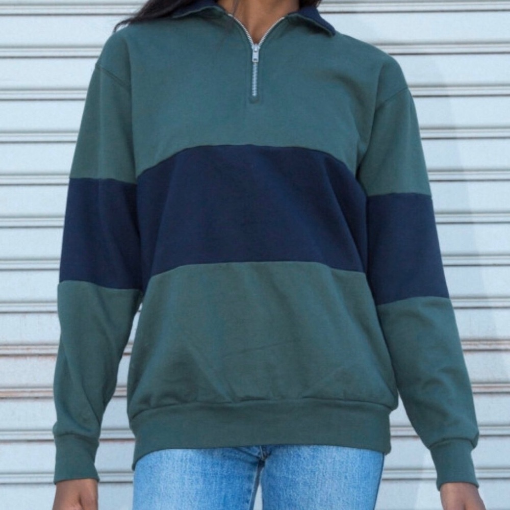 Brandy Melville Green and Navy Quarter Zip